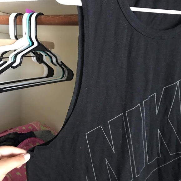 Nike Muscle Tank - Picture 2 of 2